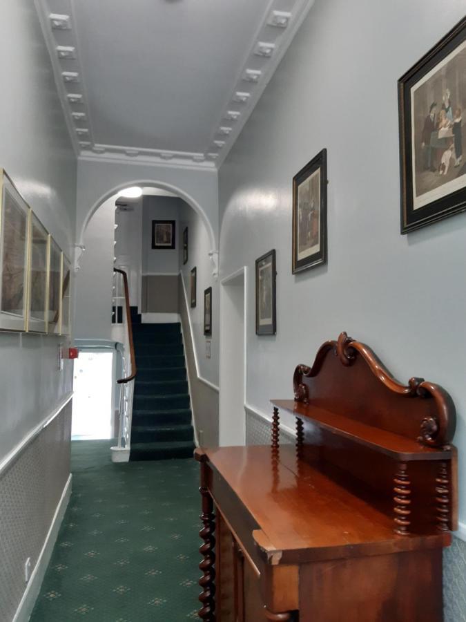 Crescent Hotel Лондон Екстер'єр фото